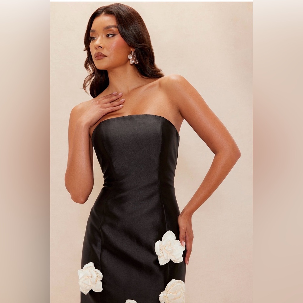 Strapless Black Gown with White 3D Floral Appliqués - Picture 4 of 4